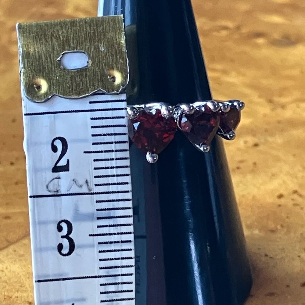 Natural Red Garnet Sterling Silver Heart Ring Size 7 - Picture 9 of 10